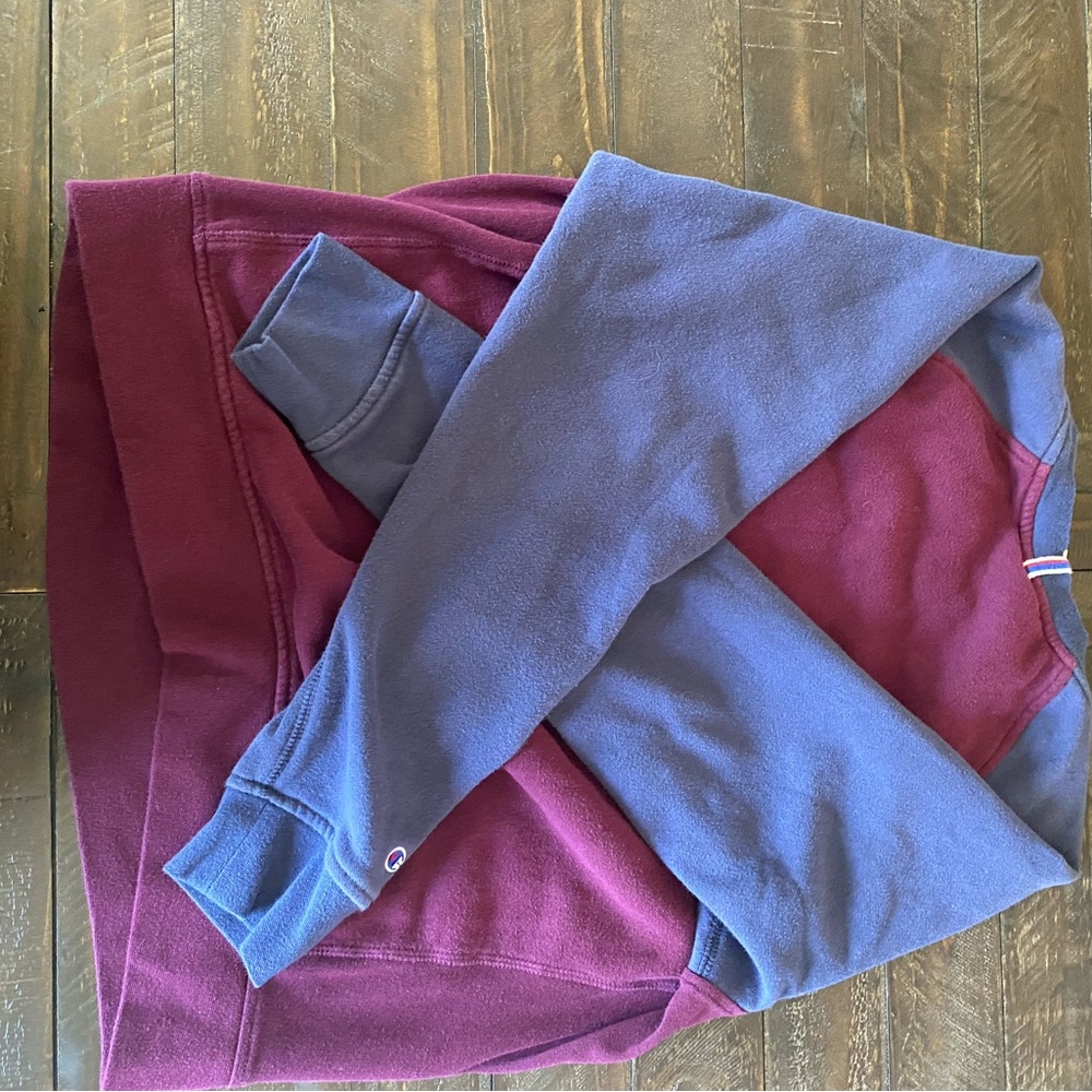 Champion sweatshirt, blue and raspberry colored, size M